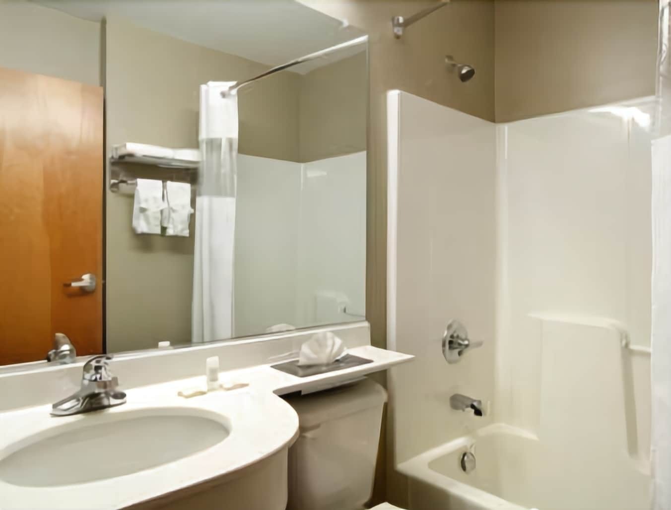 Microtel Inn & Suites by Wyndham Hazelton/Bruceton Mills Zimmer foto